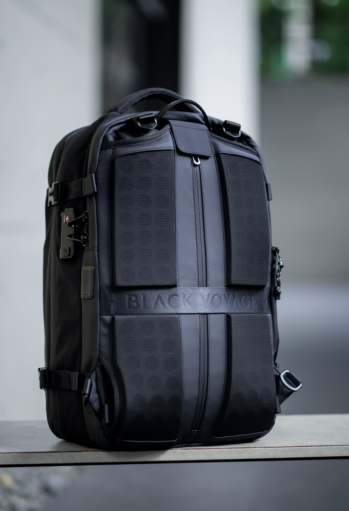 Zephyr - 60L Vortex Vacuum-Seal Travel Backpack