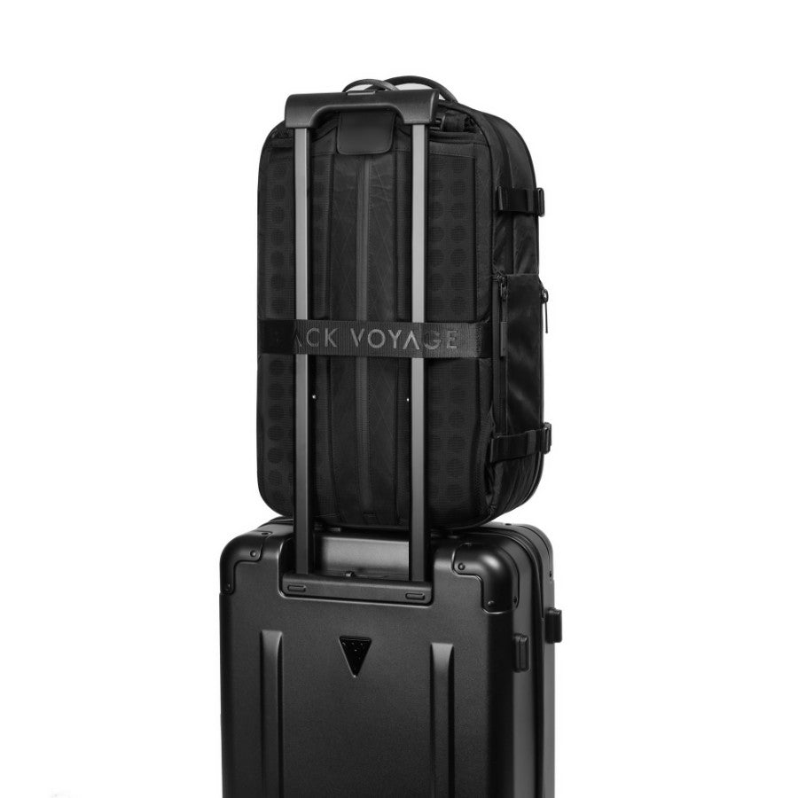 UVERworldセット Zephyr 60L Vacuum-Seal Air Compression Travel Backpack – Black Voyage