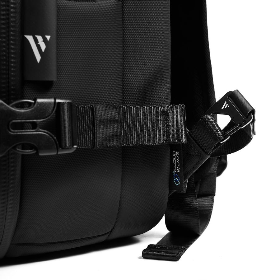 Zephyr Pro 60L - Vacuum-Seal Travel Backpack – Black Voyage