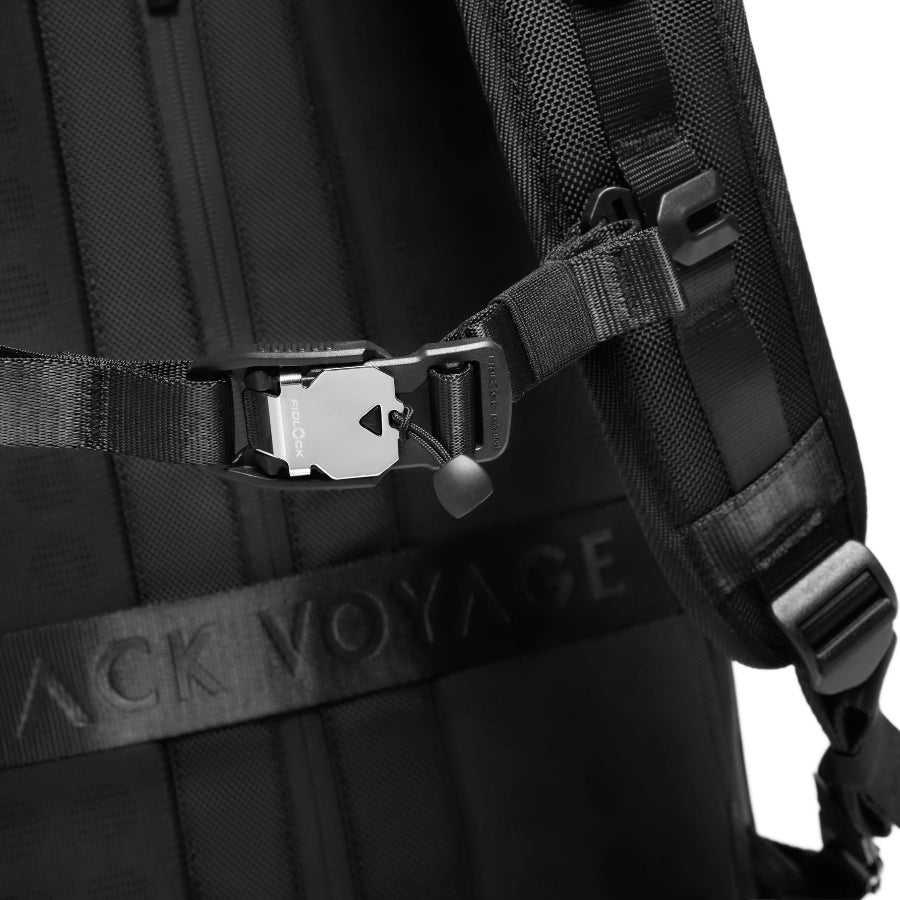 Zephyr Pro 60L - Vacuum-Seal Travel Backpack – Black Voyage