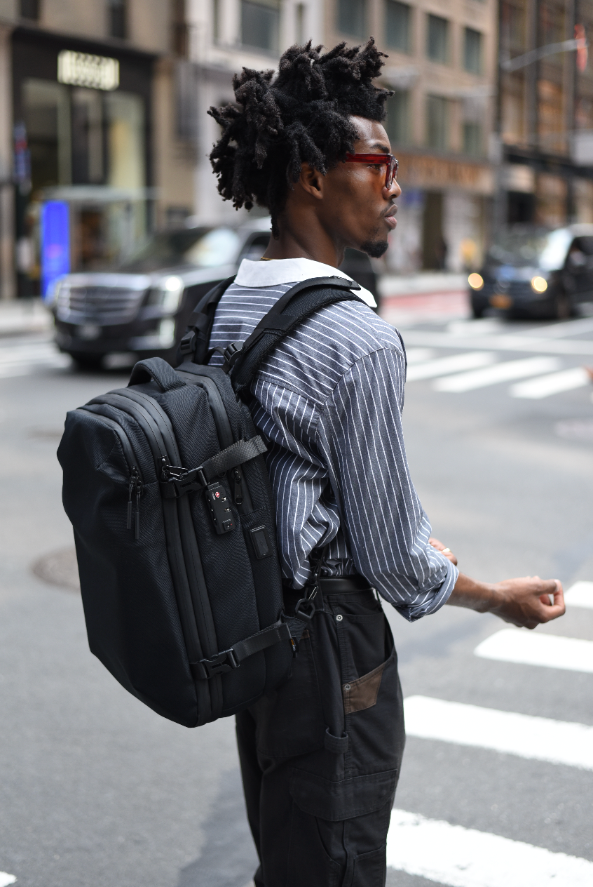 Zephyr - 60L Vortex Vacuum-Seal Backpack