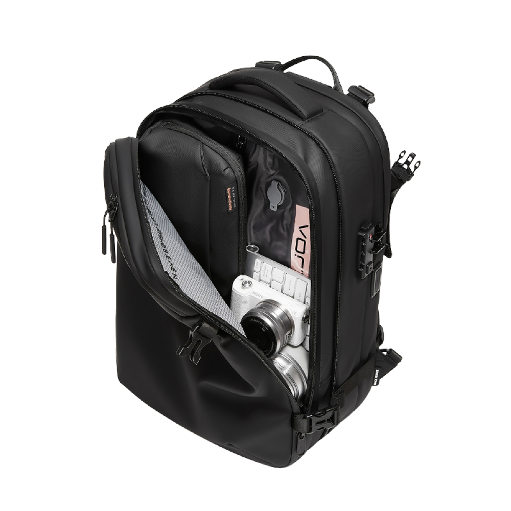 Zephyr 60L Vacuum-Seal Air Compression Travel Backpack – Black Voyage