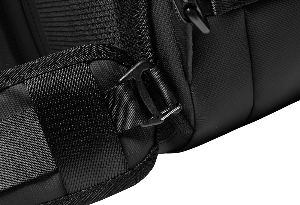 Zephyr - 60L Vortex Vacuum-Seal Travel Backpack
