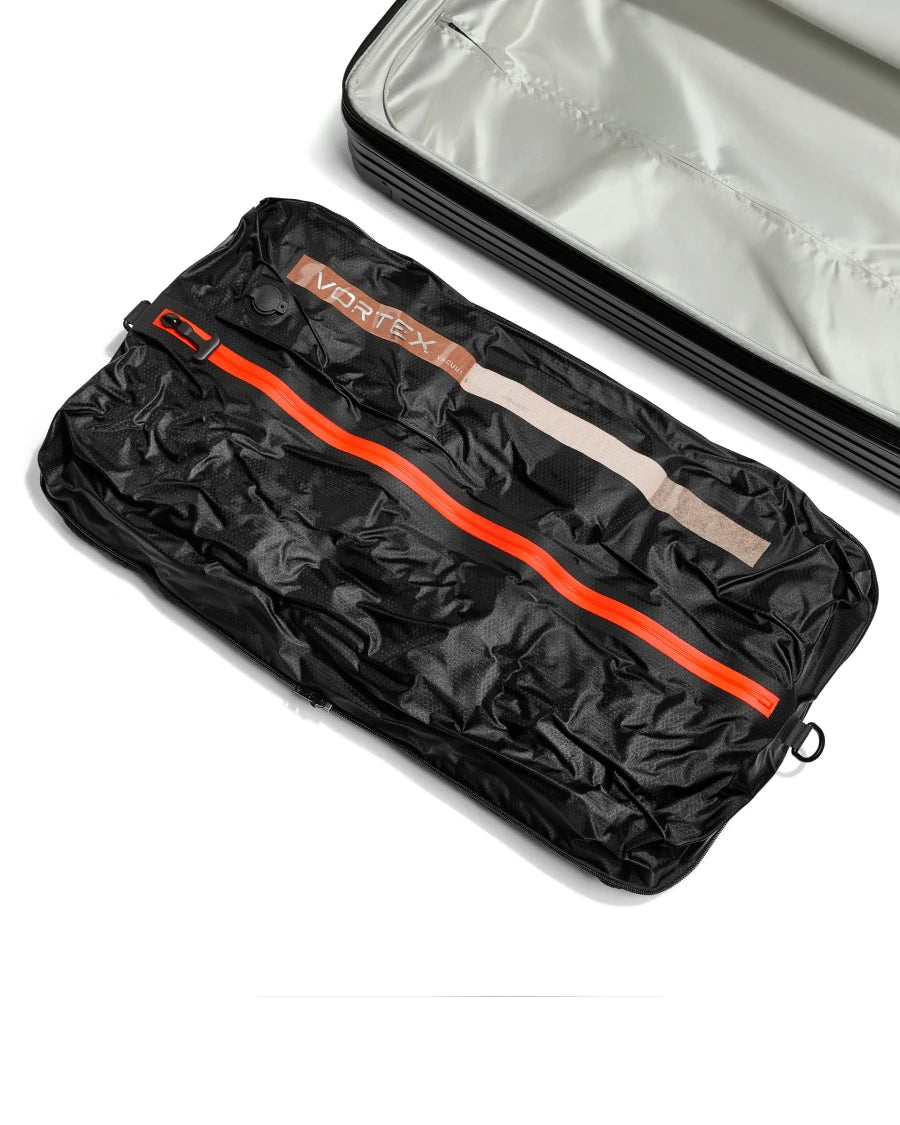 28" AirTrunk Pro - 136L