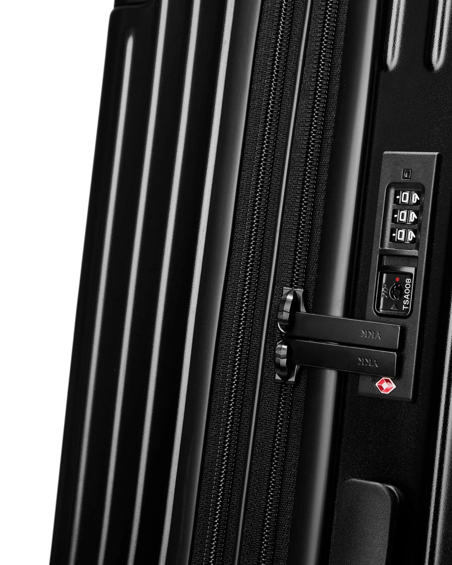 28" AirTrunk Pro - 136L